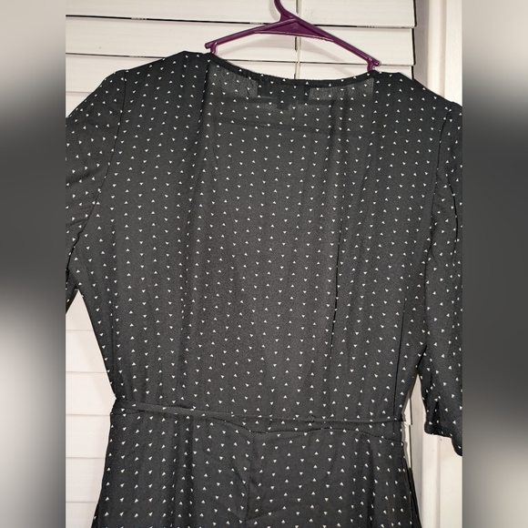 Lulus Women's Farah Black Print Midi Wrap Dress. EUC Size S - Picture 7 of 12